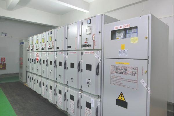 【圖】變壓器安裝/電力電氣安裝/機(jī)電設(shè)備安裝/供電線路系統(tǒng)安裝_容商